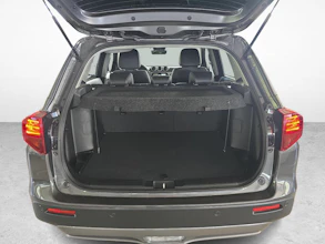 https://vehicle.imgix.net/4396208/4e02f89a-0755-43d2-9bce-d6701a860d5f.jpg