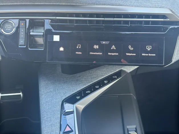PEUGEOT 3008 1.2 Hybrid 145 GT Exclusive