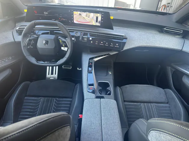 PEUGEOT 3008 1.2 Hybrid 145 GT Exclusive