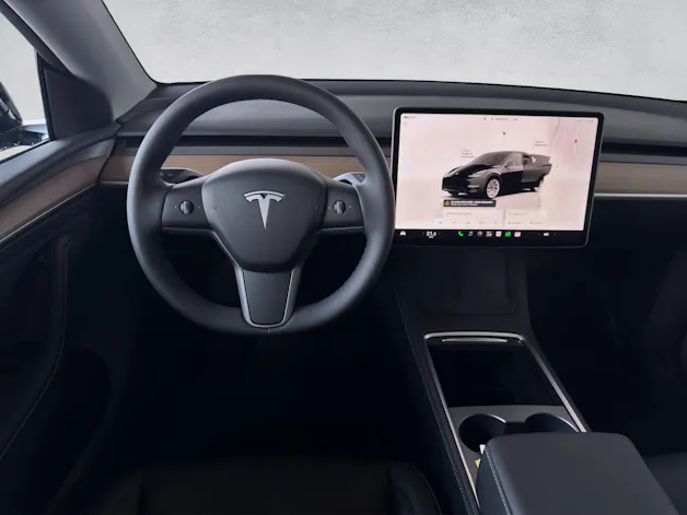 Tesla Model Y Long Range Dual Motor