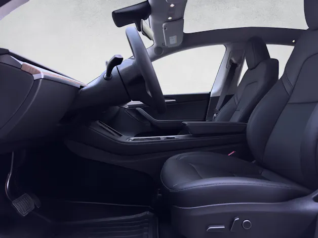 Tesla Model Y Long Range Dual Motor