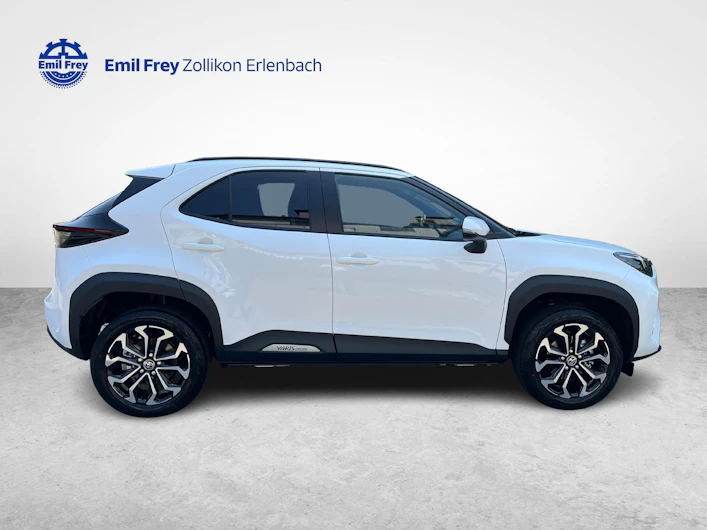 Fahrzeugbild TOYOTA YARIS CROSS