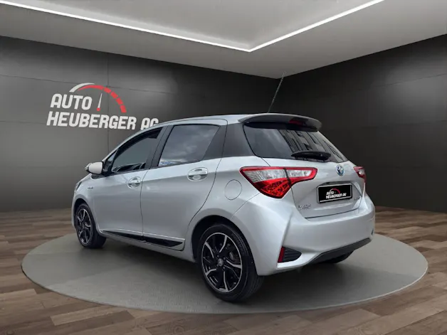 Toyota Yaris 1.5 VVT-i HSD Trend
