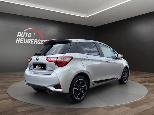 Toyota Yaris 1.5 VVT-i HSD Trend