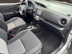 Toyota Yaris 1.5 VVT-i HSD Trend