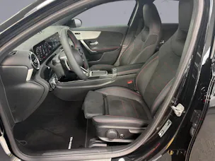 Mercedes-Benz A 220 AMG Line 4m