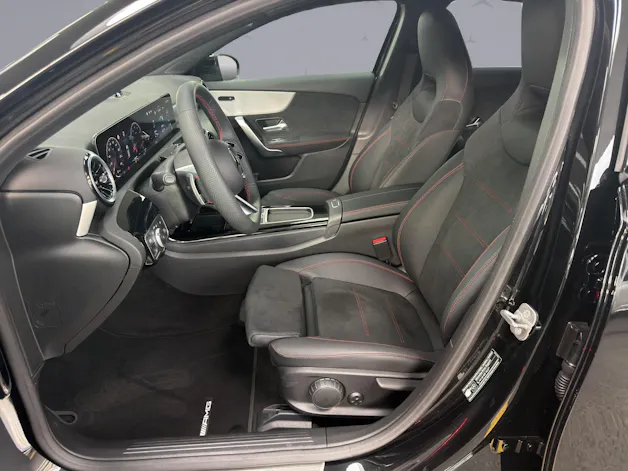 Mercedes-Benz A 220 AMG Line 4m