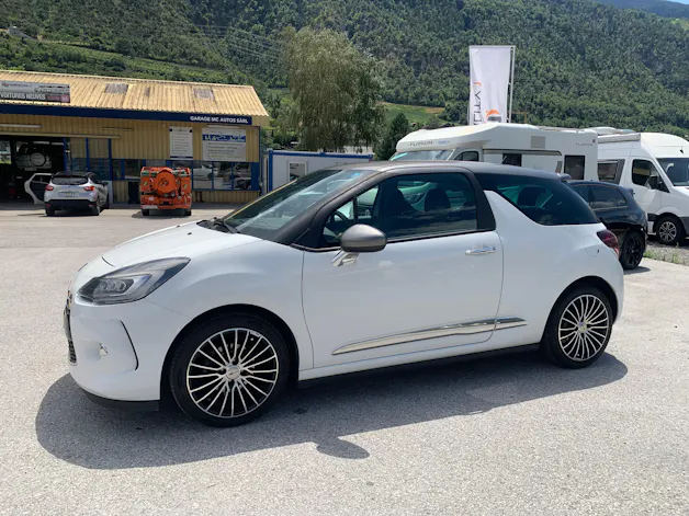DS Automobiles AUTOMOBILES DS3 1.6 16V BlueHDi Sport Chic Plus