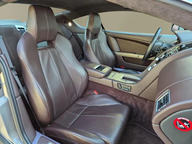 Aston Martin DB9 Touchtronic 2