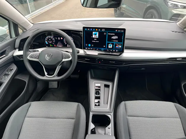 VW Golf Variant 1.5 eTSI mHEV Basis DSG