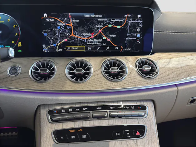 Mercedes-Benz E 300 AMG Line Cabriolet