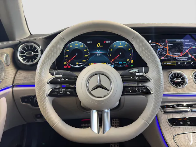 Mercedes-Benz E 300 AMG Line Cabriolet