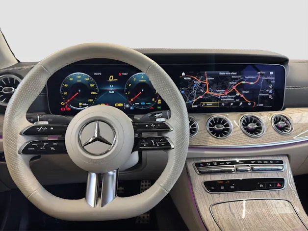 Mercedes-Benz E 300 AMG Line Cabriolet