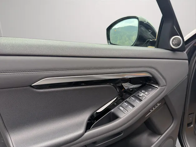 Land Rover Range Rover Evoque 2.0 T SE