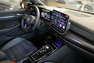 VW Golf 2.0 TSI R Black Edition DSG 4 Motion ABT 400 PS Akrapovič