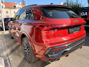 Audi SQ5 3.0 TFSI QUATTRO 367 PS *** TRAUM IN GRENADINEROT ***
