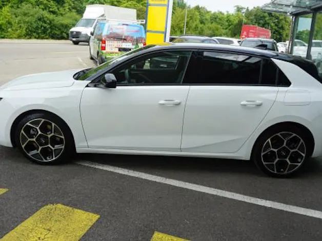 Opel Astra 1.6 PHEV Edition A
