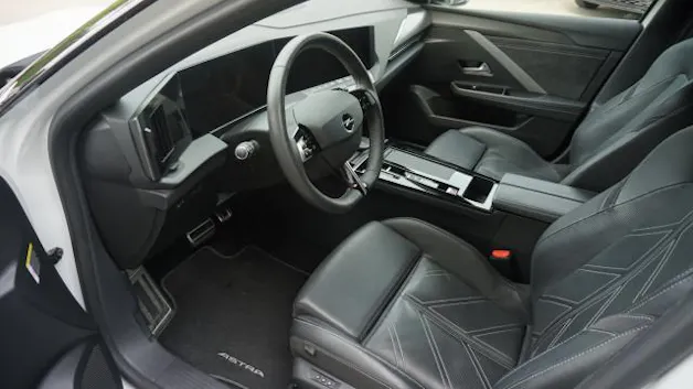 Opel Astra 1.6 PHEV Edition A