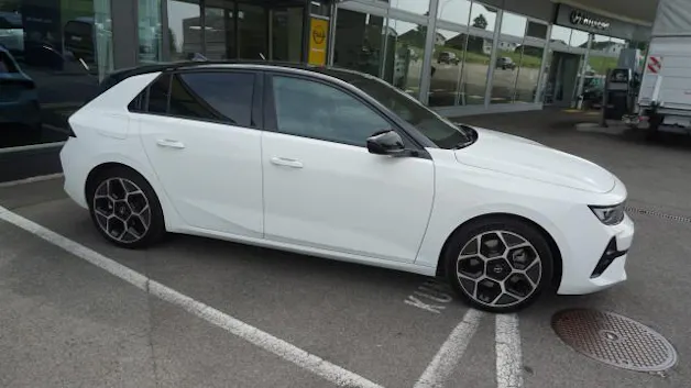 Opel Astra 1.6 PHEV Edition A