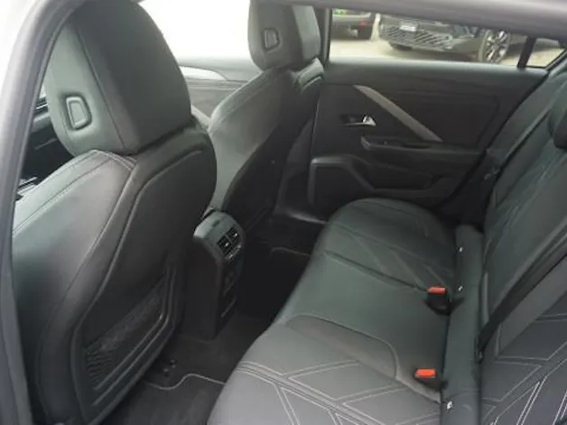 Opel Astra 1.6 PHEV Edition A