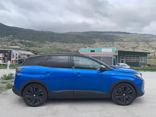 Peugeot 3008 300e Hybrid4 Road Trip EAT8