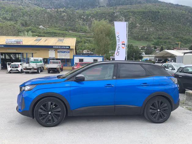 Peugeot 3008 300e Hybrid4 Road Trip EAT8