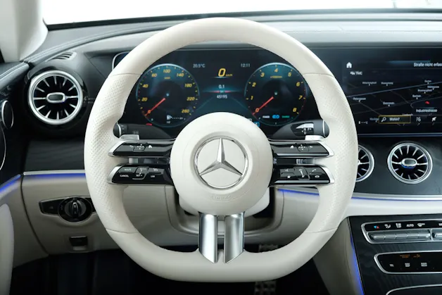 Mercedes-Benz E 200 Coupé 4Matic AMG Line 9G-Tronic