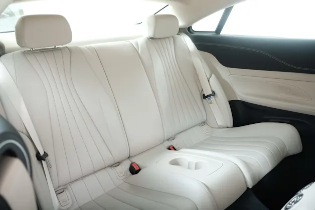 Mercedes-Benz E 200 Coupé 4Matic AMG Line 9G-Tronic