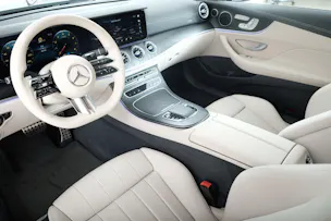 Mercedes-Benz E 200 Coupé 4Matic AMG Line 9G-Tronic