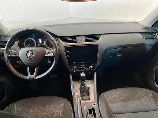 SKODA Octavia Combi 2.0 TDI Style 4x4 DSG