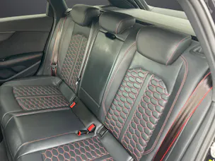 Audi RS4 Avant 2.9 V6 TFSI quattro T-Tronic