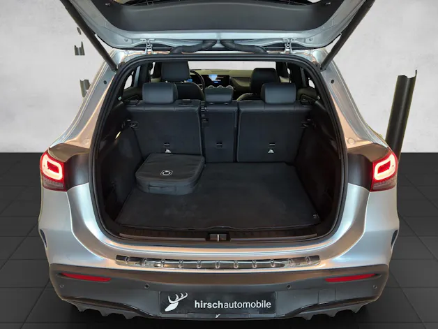 Mercedes-Benz EQA 300 4Matic Swiss Star AMG Line