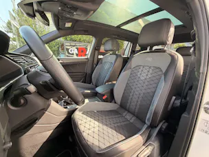 VW Tiguan Allspace R-LINE 4MOTION *** PANORAMAGLASDACH & 360 GRAD KAMERA ***