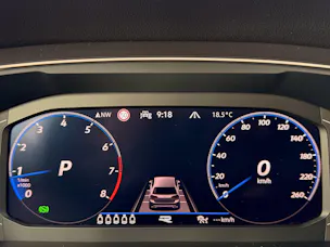 VW Tiguan Allspace R-LINE 4MOTION *** PANORAMAGLASDACH & 360 GRAD KAMERA ***