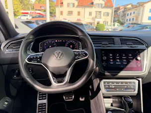 VW Tiguan Allspace R-LINE 4MOTION *** PANORAMAGLASDACH & 360 GRAD KAMERA ***