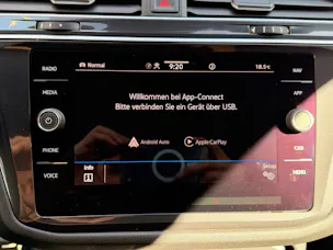 VW Tiguan Allspace R-LINE 4MOTION *** PANORAMAGLASDACH & 360 GRAD KAMERA ***