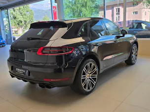 Porsche Macan Turbo PDK