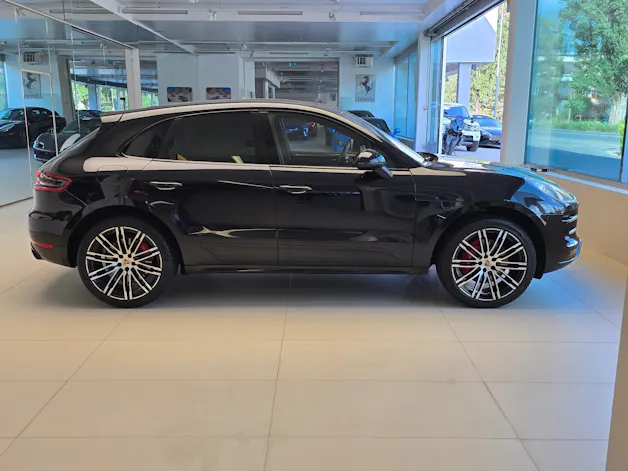 Porsche Macan Turbo PDK