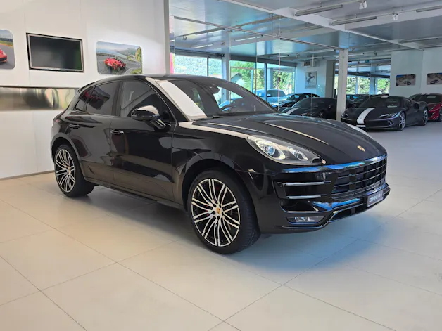 Porsche Macan Turbo PDK