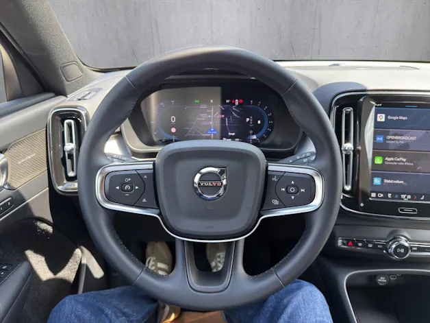VOLVO XC40 B4 Benzin Mild Hybrid Plus Dark DCT