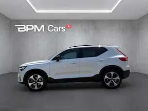 Volvo XC40 B4 Benzin Mild Hybrid Plus Dark DCT