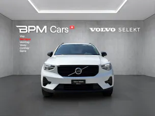 Volvo XC40 B4 Benzin Mild Hybrid Plus Dark DCT