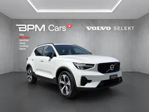 Volvo XC40 B4 Benzin Mild Hybrid Plus Dark DCT