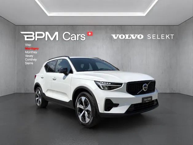 Volvo XC40 B4 Benzin Mild Hybrid Plus Dark DCT