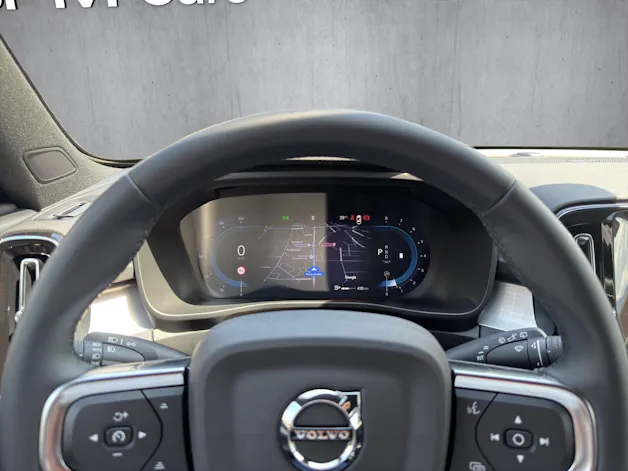 VOLVO XC40 B4 Benzin Mild Hybrid Plus Dark DCT