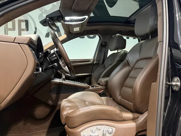 Porsche Macan Turbo PDK