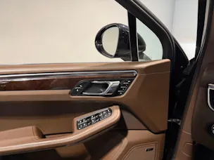 Porsche Macan Turbo PDK