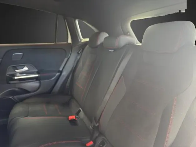 Mercedes-Benz GLA 250 4Matic Swiss Star