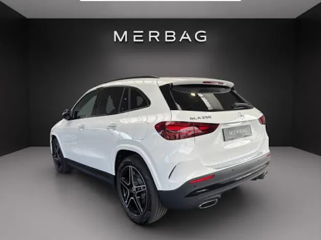 Mercedes-Benz GLA 250 4Matic Swiss Star