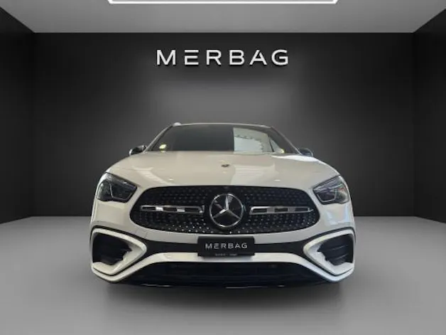 Mercedes-Benz GLA 250 4Matic Swiss Star